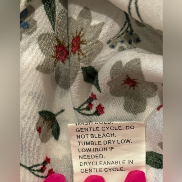 Trumpet Sleeve Blouse - Picture 3 of 3